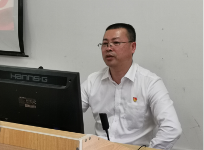 李四根书记为十里亭校区学子开讲“思政第一课”